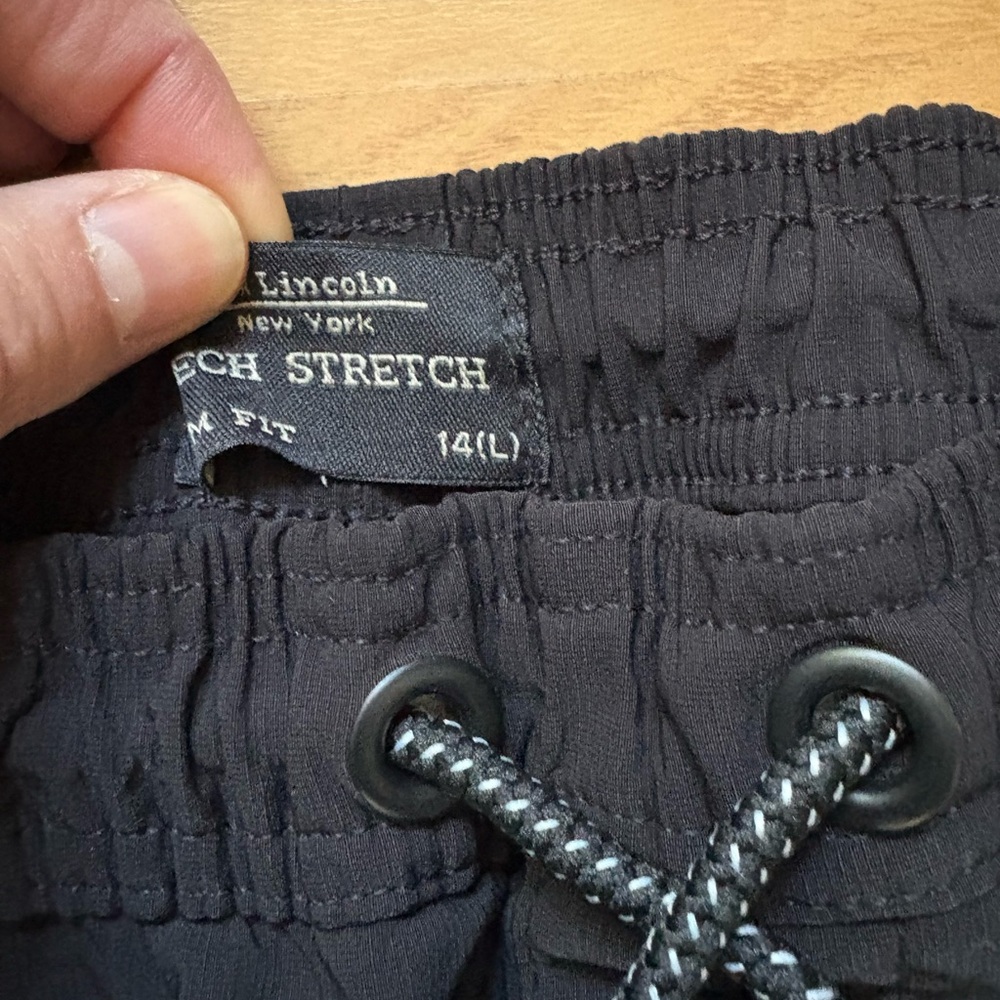 Boy's Black Cargo Pants - Picture 3 of 4